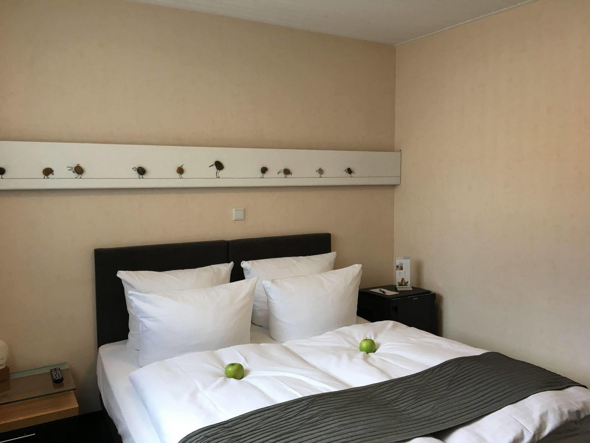 Hotel Heymann ไคเซอร์สเลาเทิร์น ภายนอก รูปภาพ