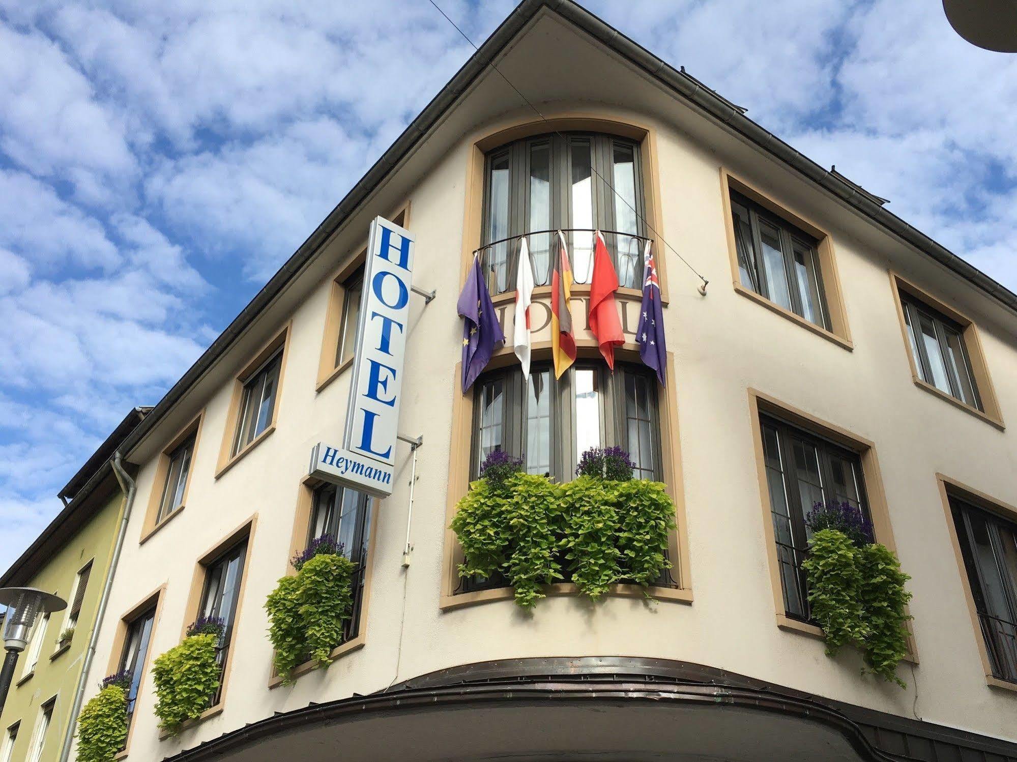 Hotel Heymann ไคเซอร์สเลาเทิร์น ภายนอก รูปภาพ